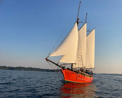 Sunset Sailing Cruise in Olympia