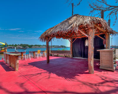 Party Deck Rental With 1- to 10-Hour Options