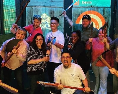 2-Hour 15-Minute Axe Throwing Lesson in Anchorage