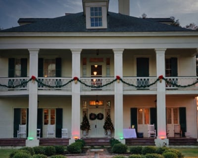 New Orleans Holiday Bonfire Dinner Tour