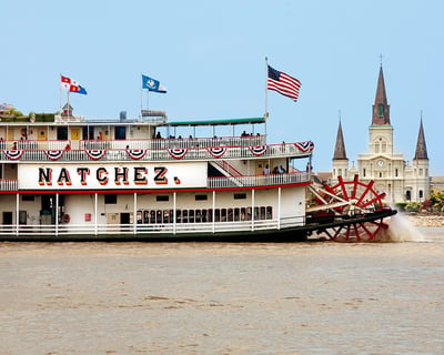 Cruise the Mississippi on a New Orleans Jazz Brunch