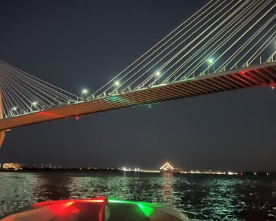 Cruise Charleston Harbor on a Private Boat Tour