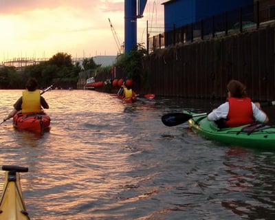 Sunset Kayak Tour on the Chicago River