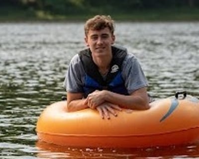 4-Mile Delaware River Tube Rental