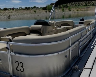 7-Hour Boat Rental in Pueblo West
