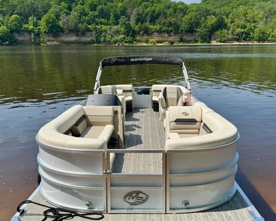 Stillwater 25' Pontoon Boat Rental