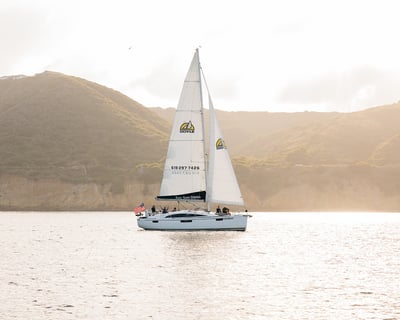 Cruise San Diego Coastline on a 3-Hour Sunset Sail