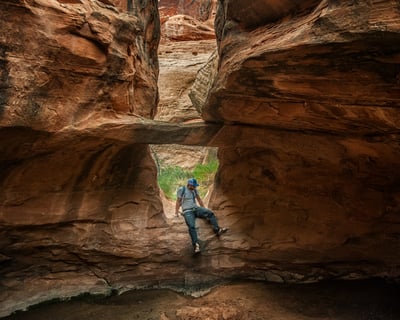 Private Granary Canyon Canyoneering Tour in Moab