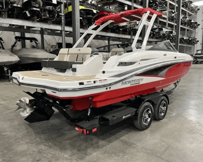 Lake Minnetonka Boat Charter With First Mate