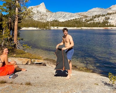 Guided 8-Mile Cathedral Lakes Hike in Yosemite