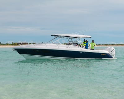 Full-Day Yacht Charter in Providenciales