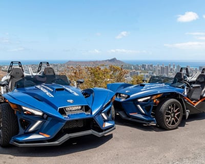 Polaris Slingshot R Rental in Waikiki