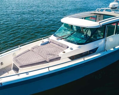 Custom Boat Charter in Fort Lauderdale