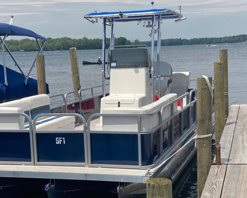Center Console Fishing Tritoon Rental in Bemus Point, NY