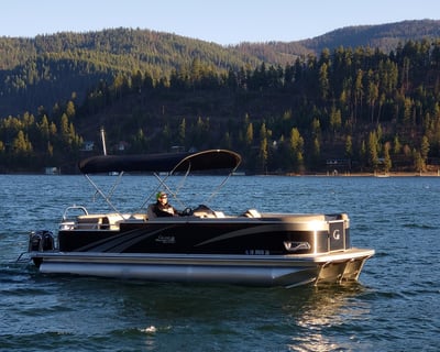 115-HP Pontoon Rental on Lake Coeur d'Alene