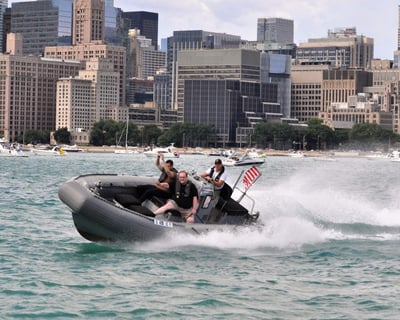 Private Chicago Lake & River Tour