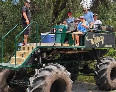 Arcadia 4-Hour Swamp Buggy Fossil Hunting Tour