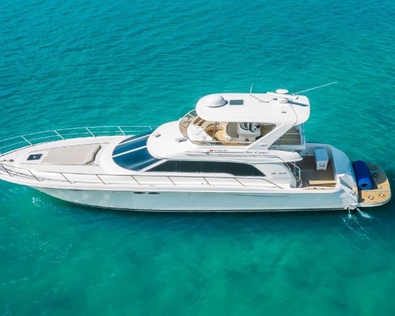 Private 50' Yacht Charter on Biscayne Bay in Miami