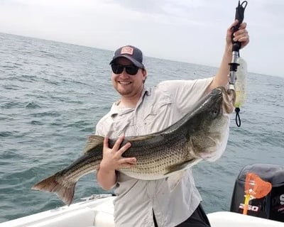 Newport Full-Day Inshore or Offshore Fishing Charter