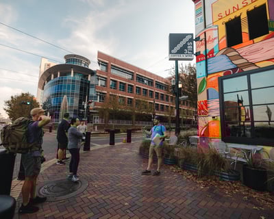 Howdy H-Town Street Art & Small Bar Tour