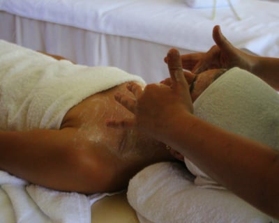 Vitamin C Body Exfoliation in Rincon de la Vieja