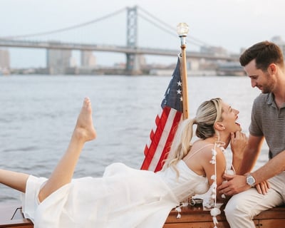 Private Philadelphia Yacht for Couple Photos
