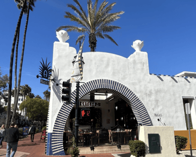 Santa Barbara Architecture & History E-Bike Tour