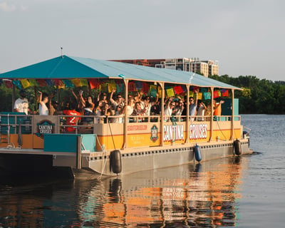 2-Hour Private Charter in Washington DC