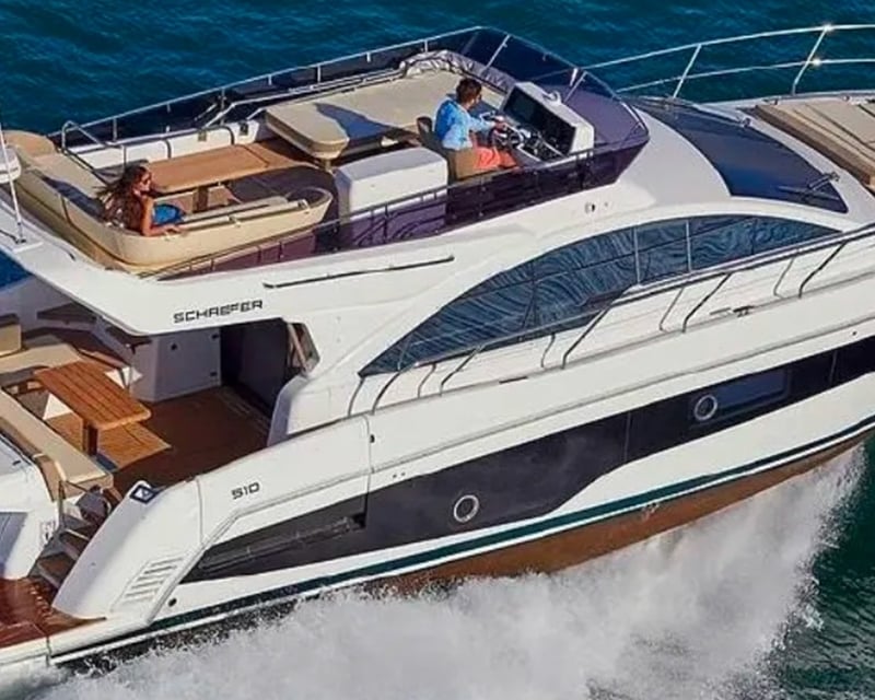 51' Yacht Charter in Naples