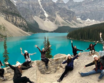 Explore Moraine Lake & Lake Louise at Sunset