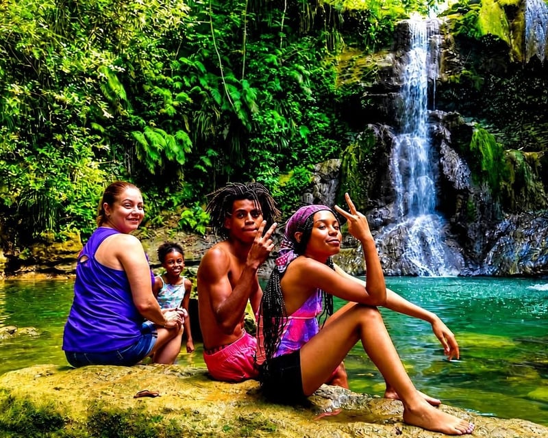 Gozalandia Waterfalls & Cave Pool Tour in San Sebastián
