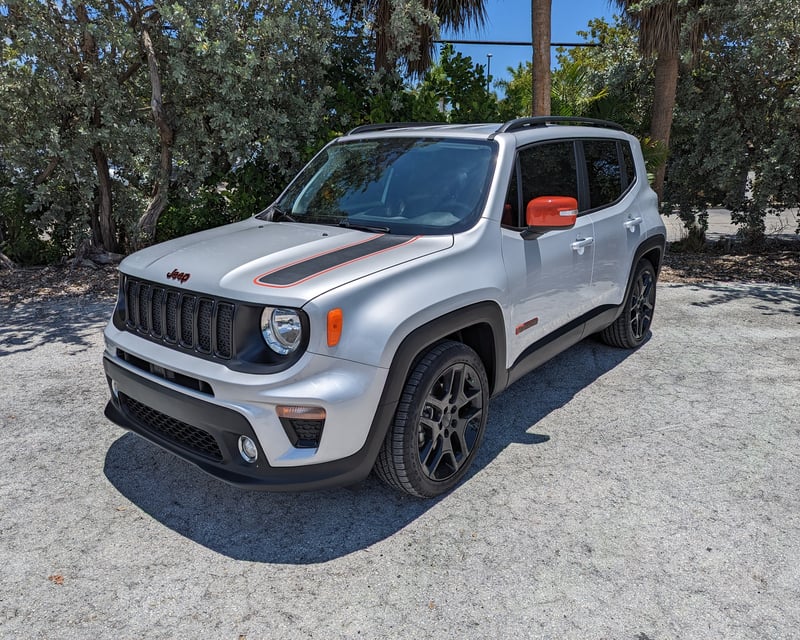 Jeep Renegade Rental in Marathon