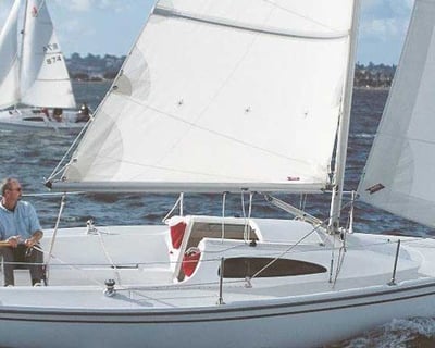Mission Bay 22' Sailboat Rental