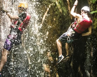 2.5-Hour Waterfall Canyoning Tour in Rincón de la Vieja