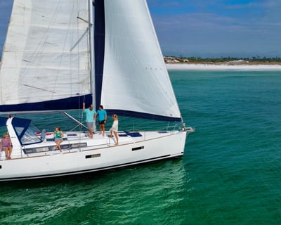 Dolphin Sightseeing Sail Aboard the Daydreams Sailboat