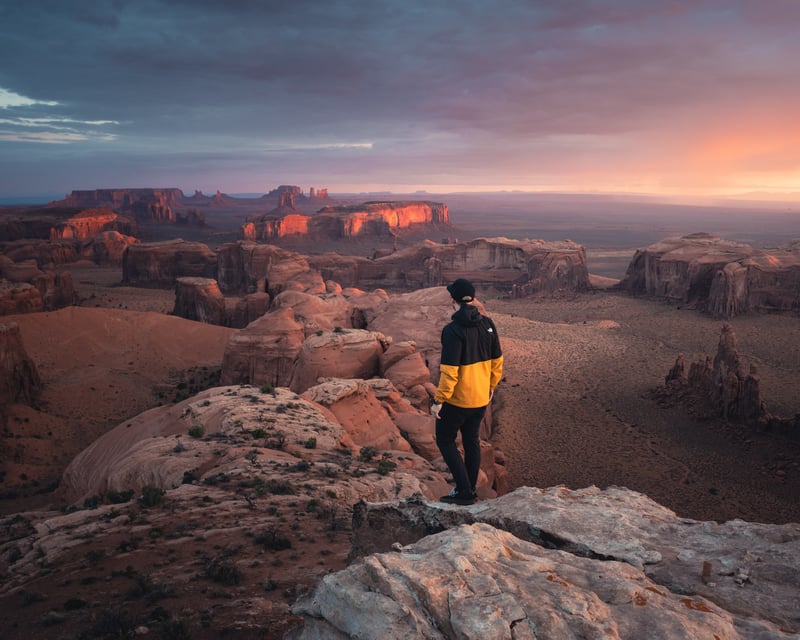 Navajo-Guided Hunts Mesa Tour in Monument Valley