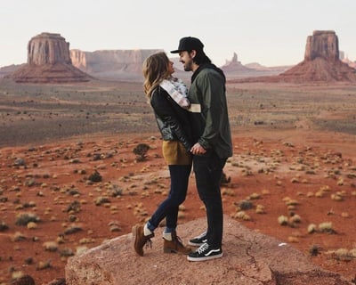Monument Valley Air & 4x4 Ground Tour From Phoenix