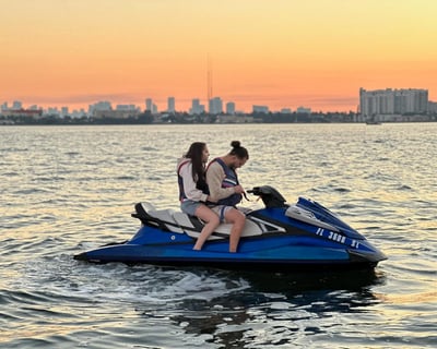 Ride a Jet Ski on a 1-Hour Miami Guided Tour