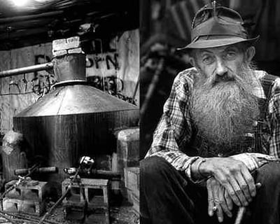 Famous Moonshine & Wine Tour