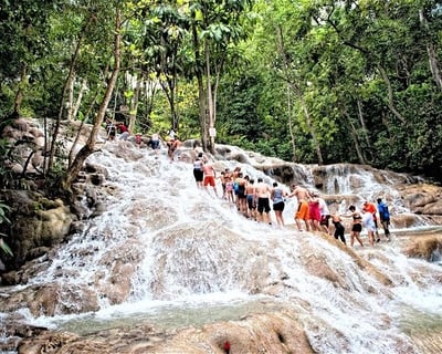 Dunn's River Falls Hike & Rum Tour in Ocho Rios