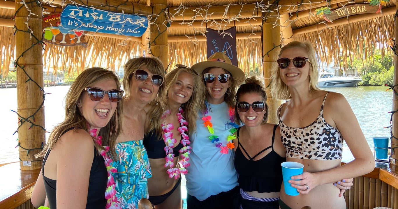 90-Minute Tiki Breeze Cruise on Naples Bay