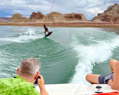 2-Hour Private Antelope Canyon Photography Boat Tour