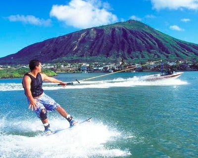 30-Minute Wakeboarding Lesson in Honolulu