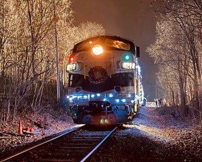 Noblesville Holiday Train Ride With Santa