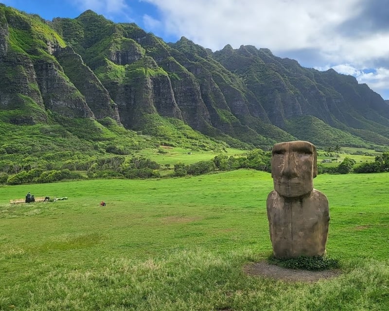 Private Kualoa Ranch Jurassic Park Limo Tour from Honolulu