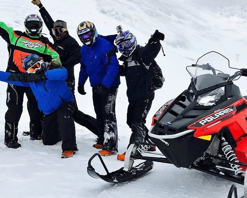 2-Hour Guided Snowmobile Tour in Leadville