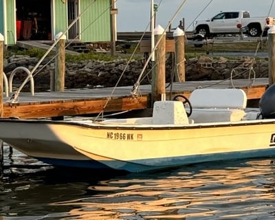 17' Outboard Boat Rental in Nags Head