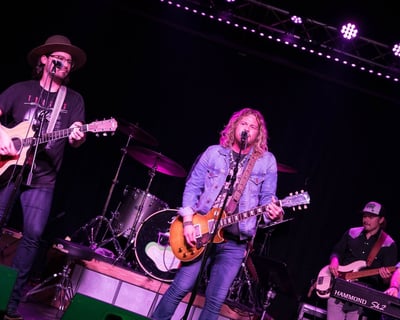 Join a Private Songwriter Round in Nashville