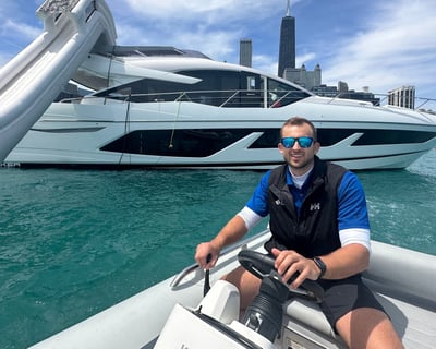Chicago 4-Hour Boat Charter