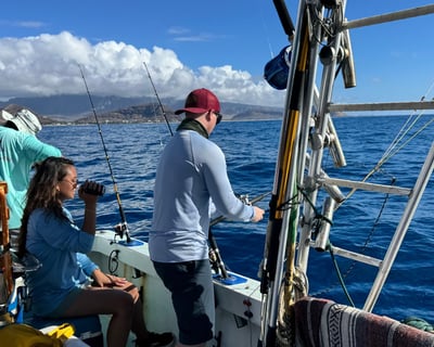 Bottom Fishing & Trolling Charter in Waianae